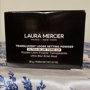 Laura Mercier Translucent Loose Setting Powder - Ultra-Blur